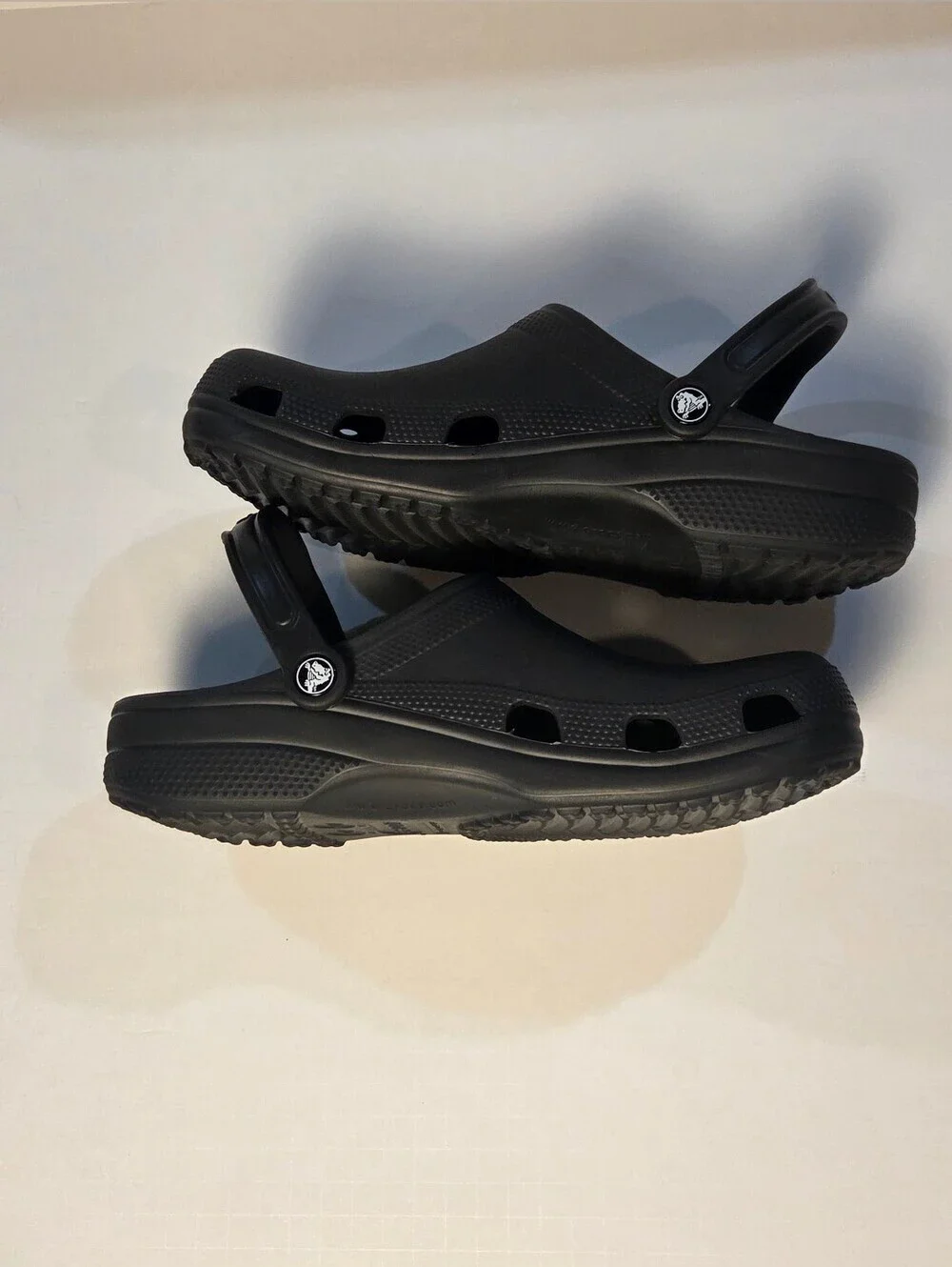 CROCS Classic Clog Black Vented Slip On Versatile Sporty Minimalist Size 10M 12W